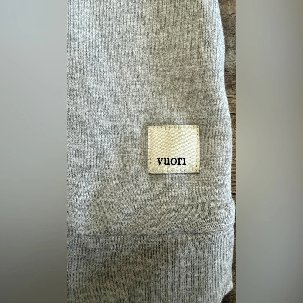Vuori Women’s XL Halo Hoodie Pullover Heather Light Gray Stretch - Picture 5 of 12